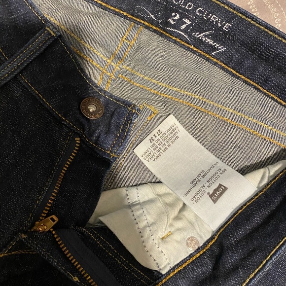 Levi’s - Picture 2 of 3